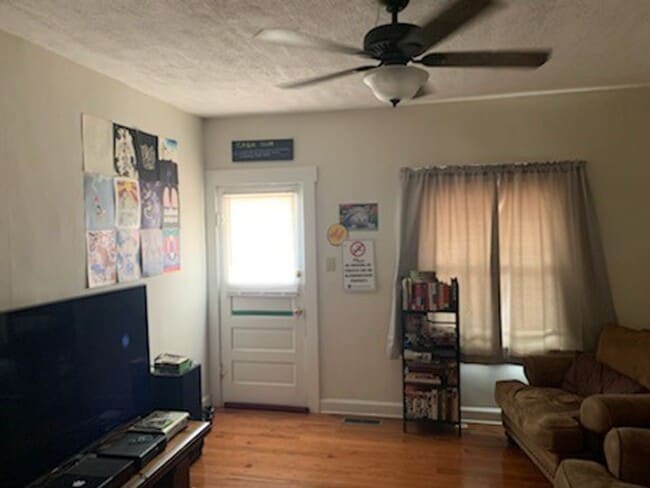 Photo - 2 BED with easy access to Downtown!