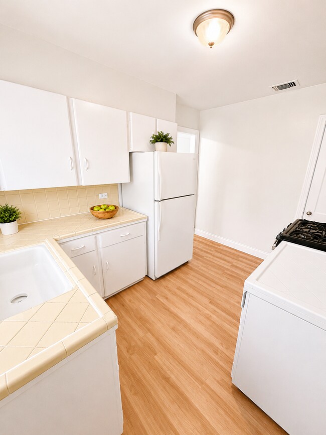 Photo - Bright and Spacious 1-Bedroom Near St. Mary’s and Woodlawn Lake Unit 2345 - 04