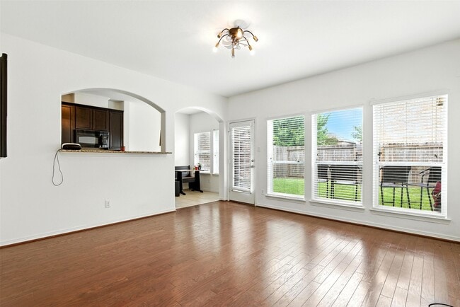 Photo - 8904 Clovermist Dr