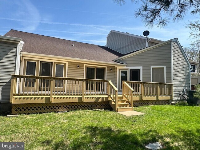 Photo - 8013 Bridgepointe Dr