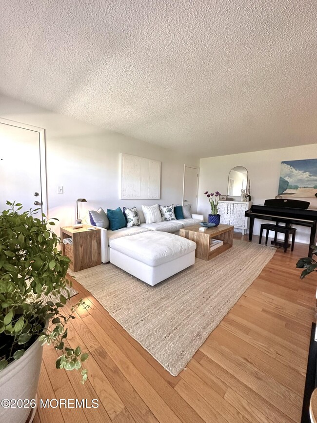 Photo - 101 Wharfside Dr