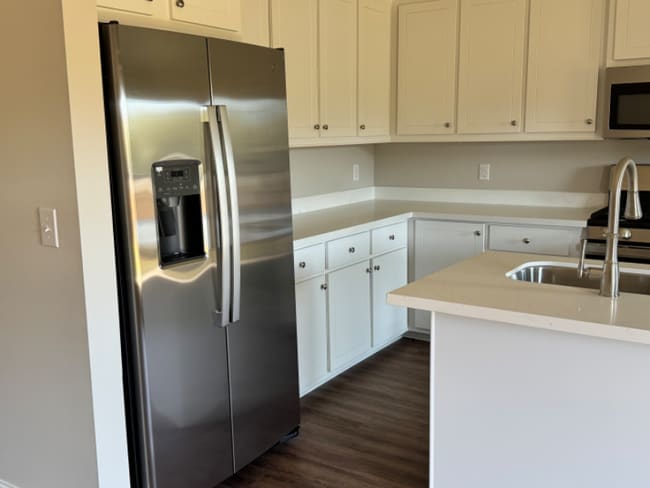 Photo - 492 Silver Hill Dr