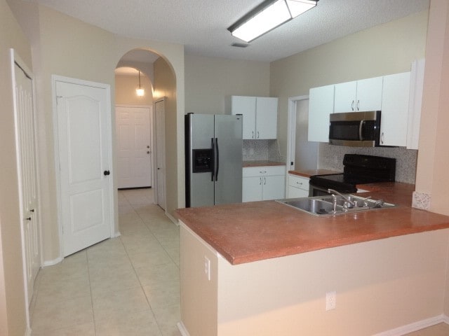 Photo - 523 Royal Ridge St