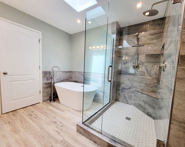 Building Photo - Beautiful, Custom Home in Comore Loma on 2 Acre Lot!  4 Beds, 3 Baths by Real Property Management