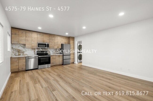 Photo - 4575 Haines St Unit 4577