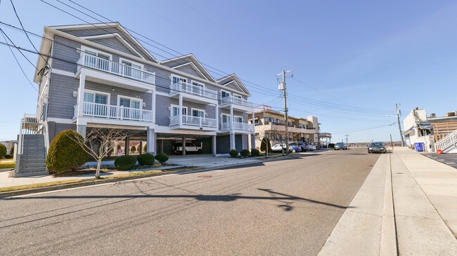 Photo - 210 N Madison Ave