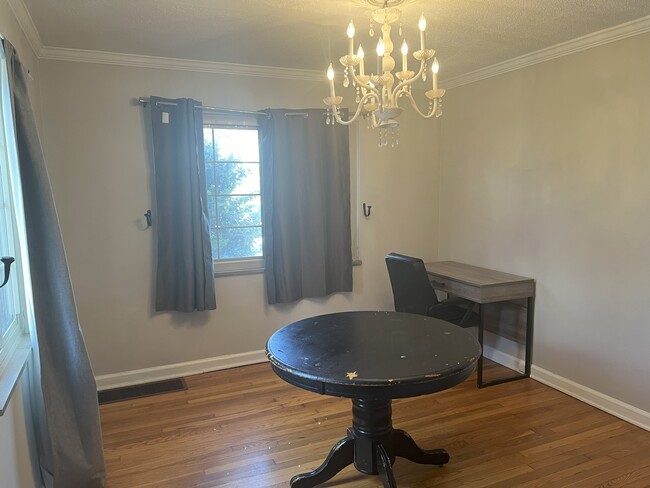 Photo - 1738 E Broad St