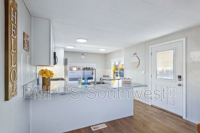 Photo - 437 Riverfront Dr