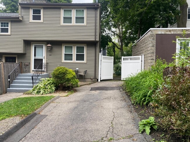 Photo - 23 Barlow St Townhome