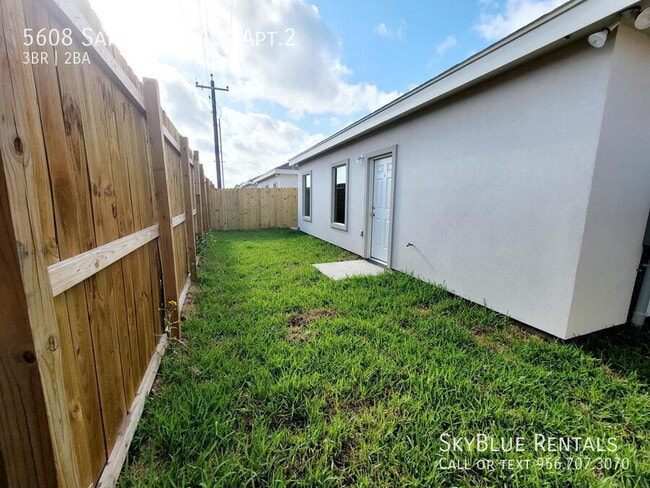 5608 Sandpiper Ave