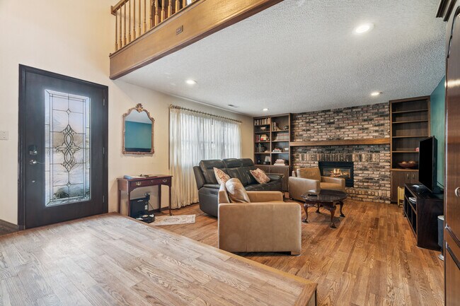 Photo - 1245 Michelle Ct