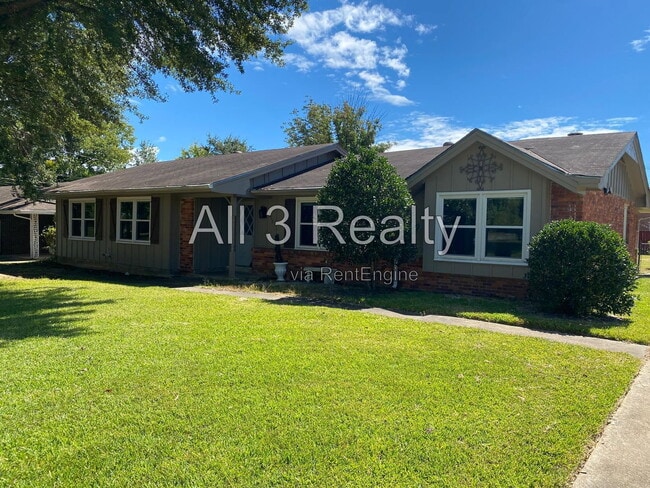 Photo - 3012 Lansdowne Dr