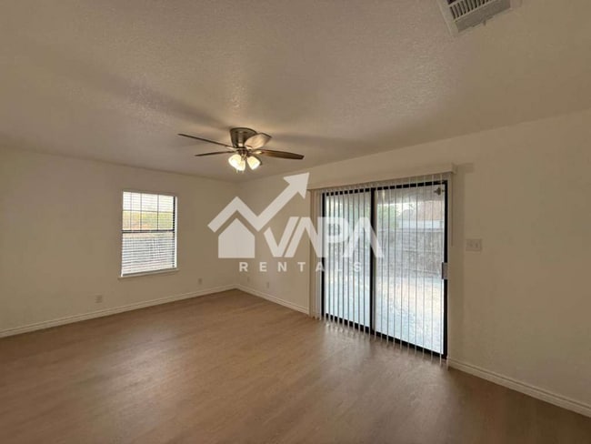 Photo - 8307 Maple Ridge Dr Casa