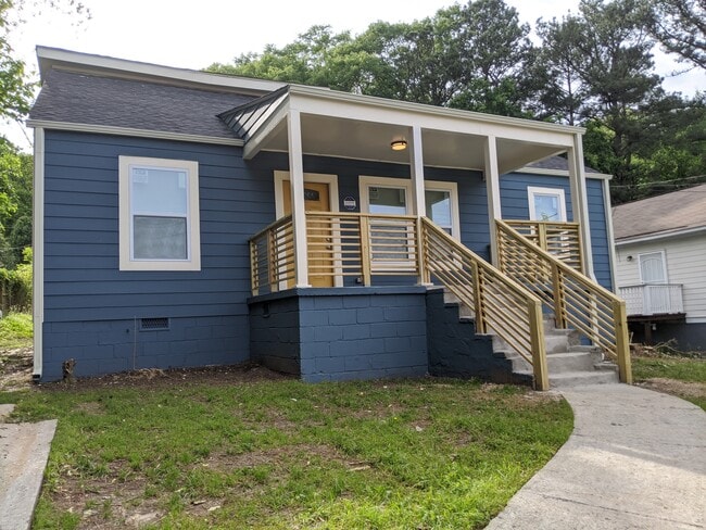 Photo - 2861 Forrest Hills Dr SW