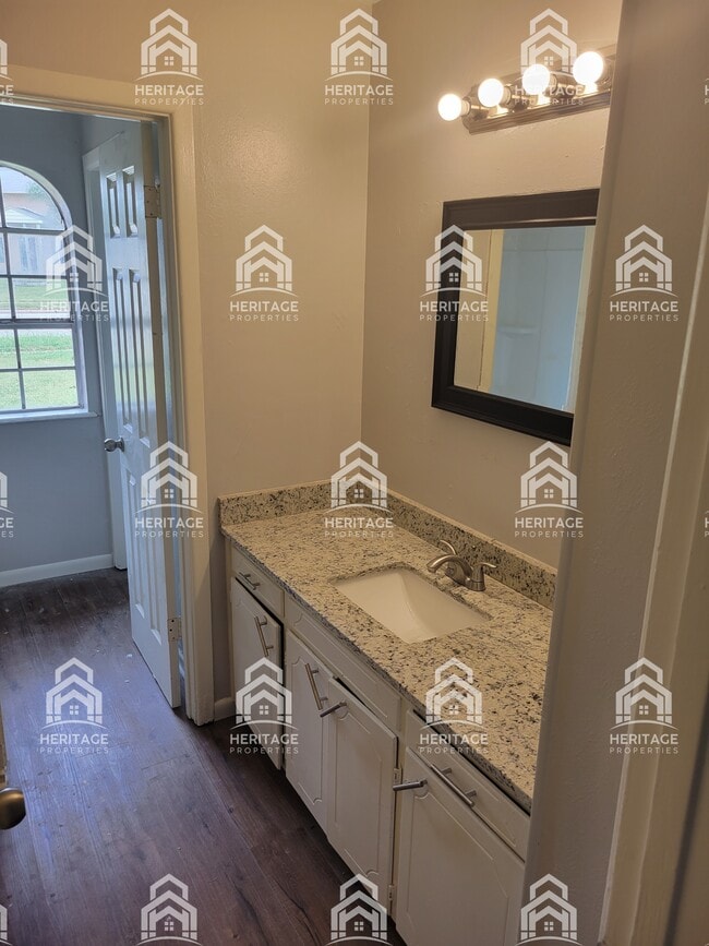 Photo - 1809 Fairfax Ave