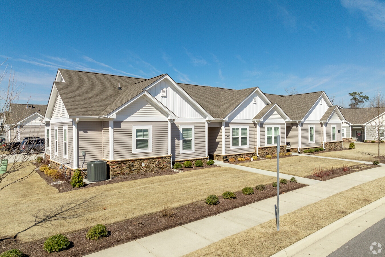 The Vineyard at Bennett's Creek Quarter - The Vineyard at Bennett's Creek Quarter Townhomes