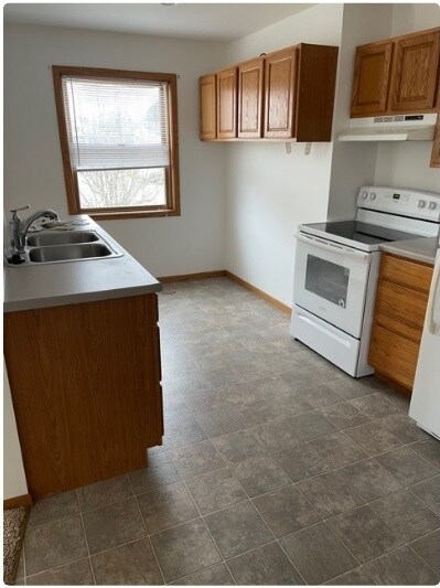 Photo - 210 E Verona Ave