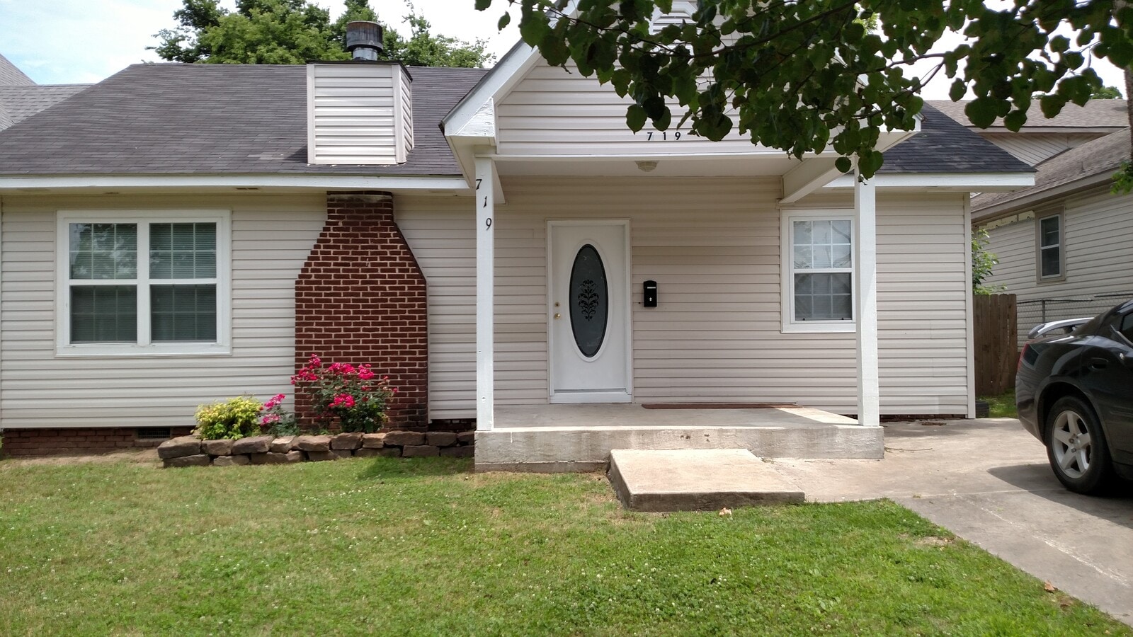 Photo - 719 S 17th St