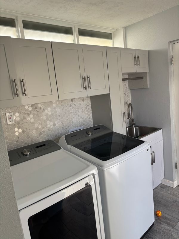 Photo - 304 53rd St W