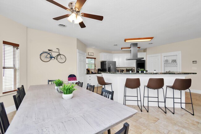 Photo - 1730 Lakeshore Dr