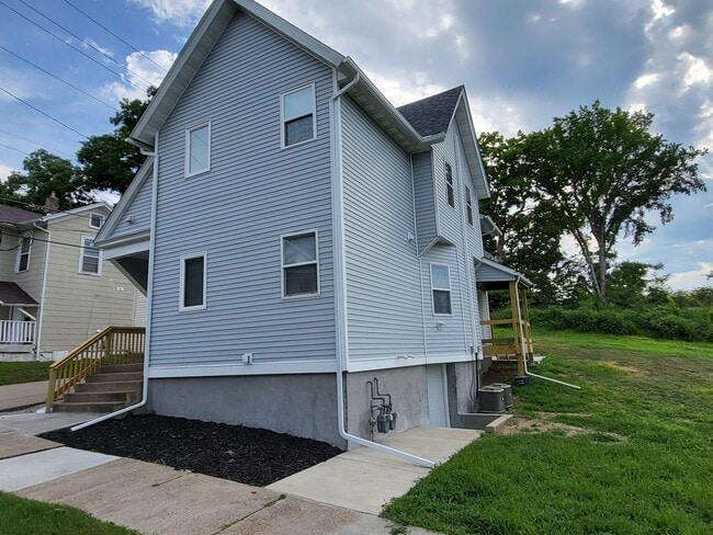 Photo - Pershing Avenue Unit 613 1/2