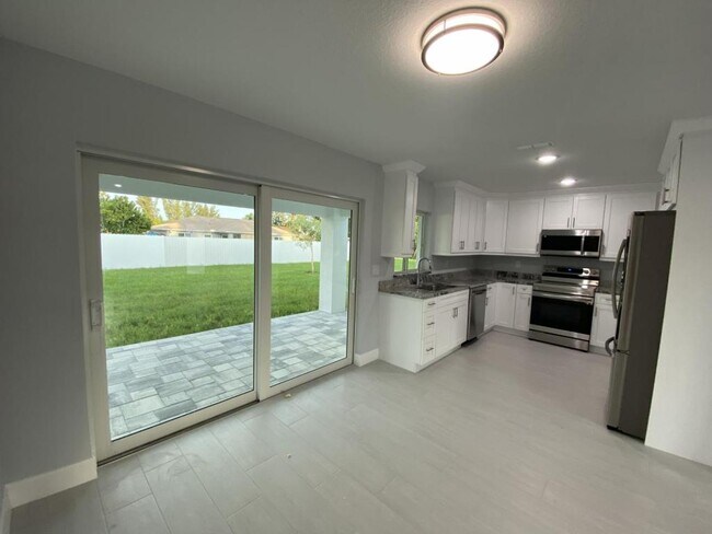 Photo - 227 NE 16th Pl