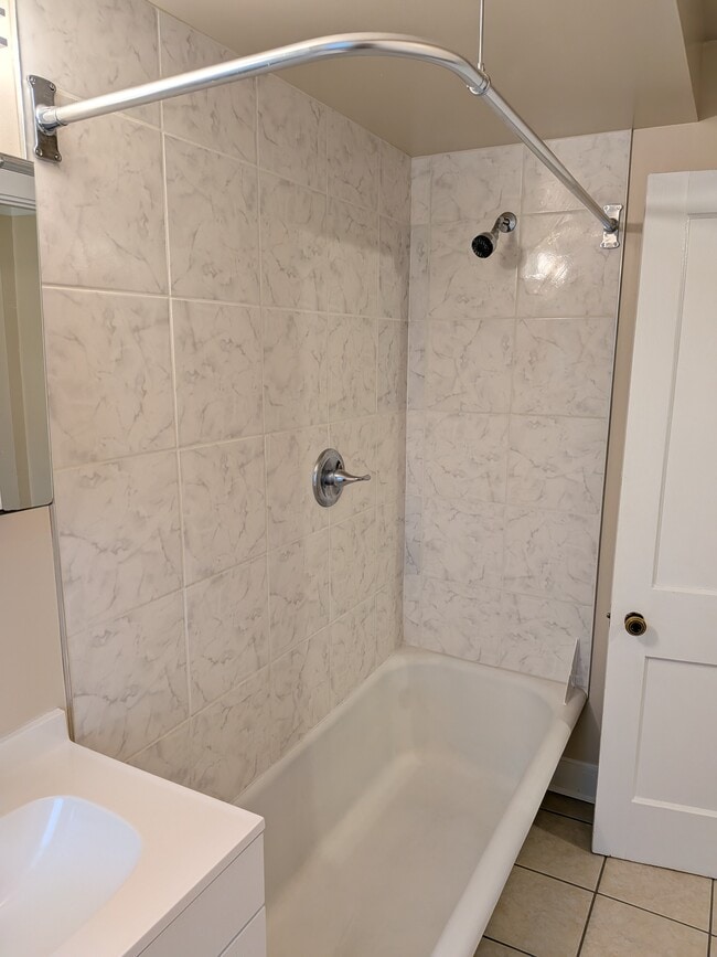 Photo - 3940 Beech St Unit 1