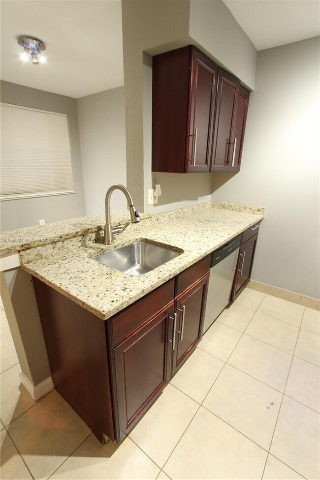 Photo - 2850 N Oakland Forest Dr Unit 107