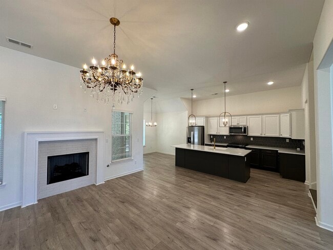 4998 Farmland Way