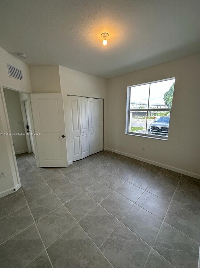 Photo - 16282 SW 291st St