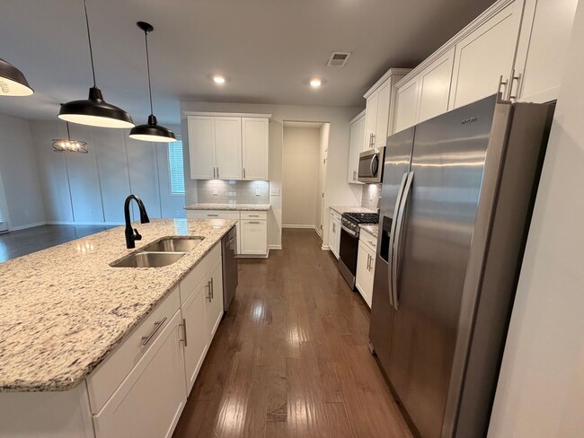 Photo - Gorgeous 4 BR 2.5 Bath in Westlawn! Minutes from Veterans Parkway, Shopping, Restaurants & I-840