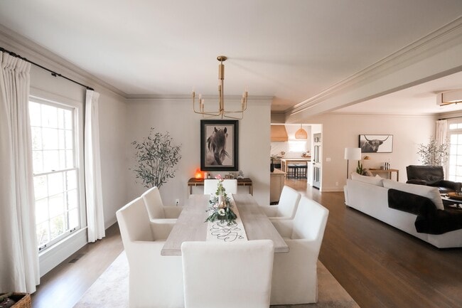 Photo - 5360 Hillsboro Pike