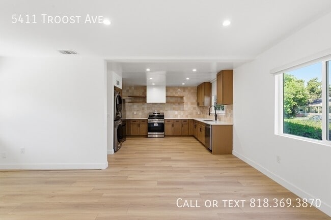 Photo - 5411 Troost Ave