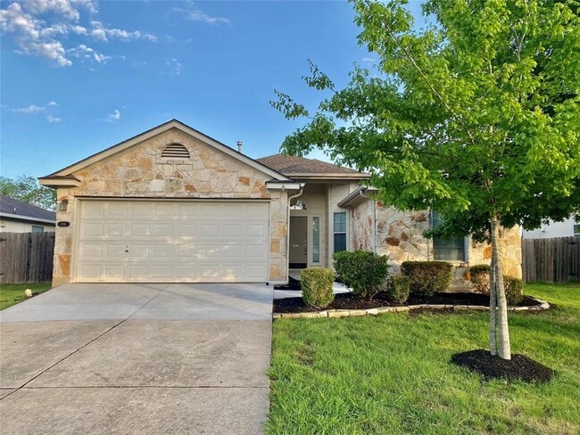 Building Photo - 196 Unity