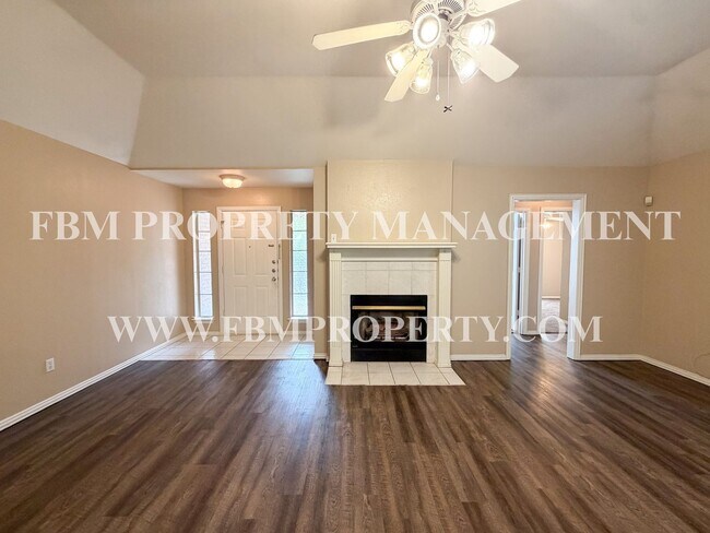 Photo - 19 Country Club Pl Unit 19