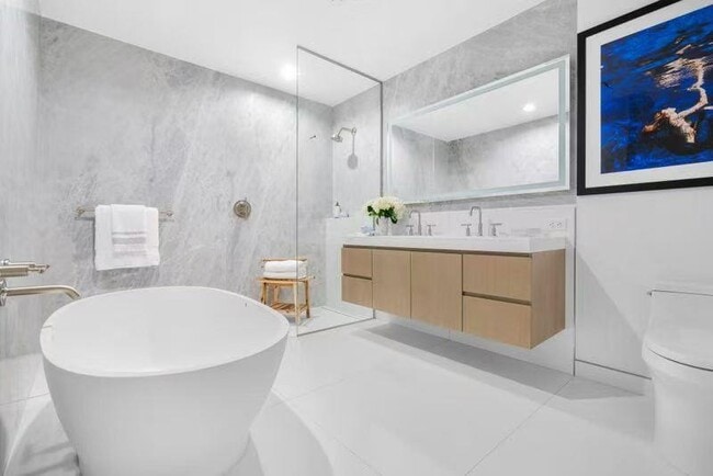 Photo - 320 Adolphus Ave Unit 321