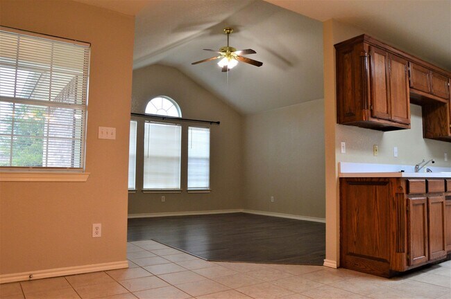 Photo - Updated 3-2-2 Home For Lease