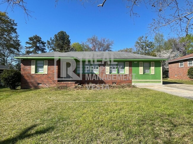 Building Photo - 3257 Ohara Dr S