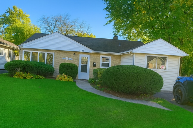 Photo - 3127 Woodworth Pl