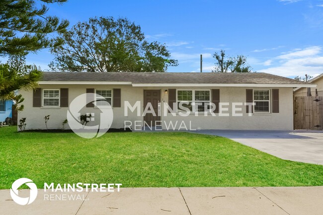 Building Photo - 2459 Stratford Dr