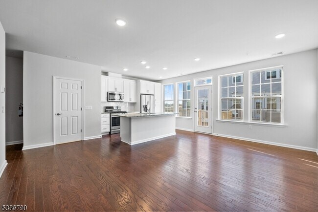 Photo - 1012 Station Rd