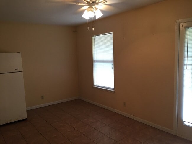 Photo - 2 Bedroom Duplex in SE San Antonio - PECAN VALLEY