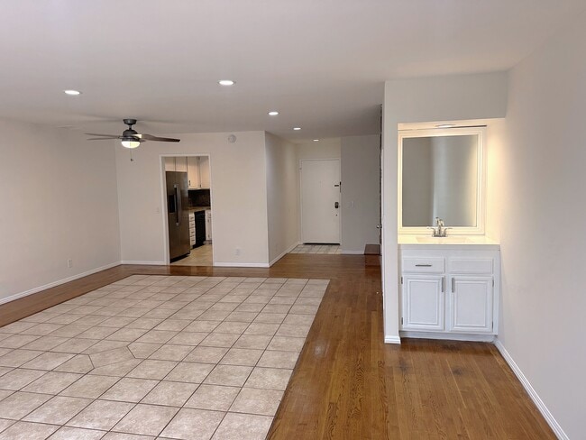 Living rm reverse - 1823 11th St Unit #5