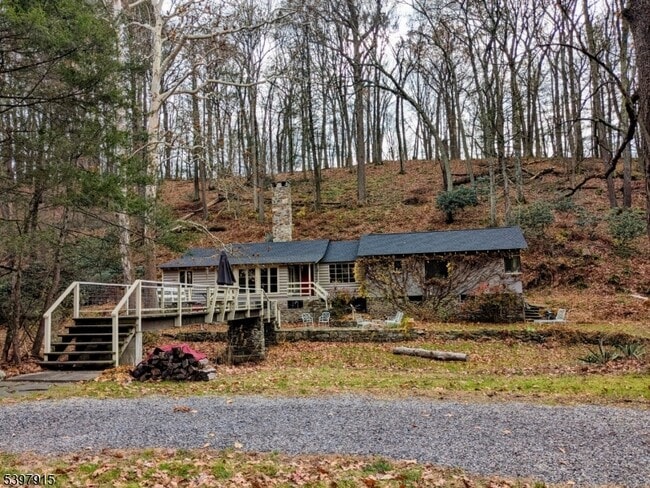 Building Photo - 445 Miller Park Rd