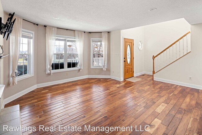 Photo - 3 br, 2.5 bath House - 35 Azalea Dr