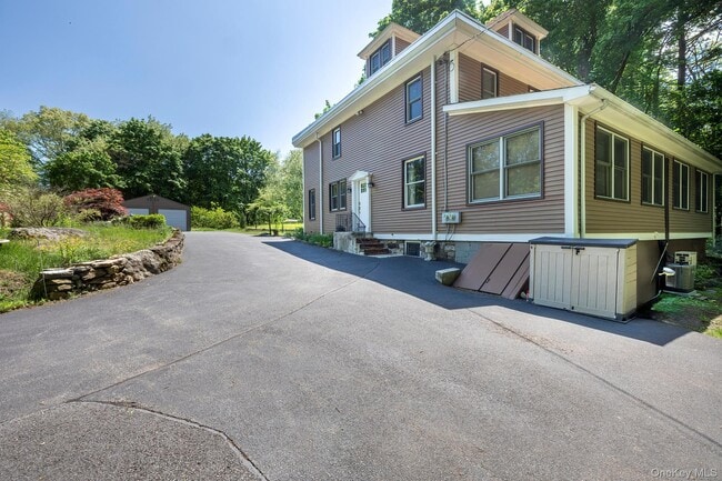 Photo - 65 Furnace Dock Rd Unit 2F