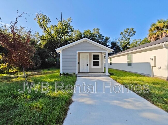 Photo - 706 Phelps St