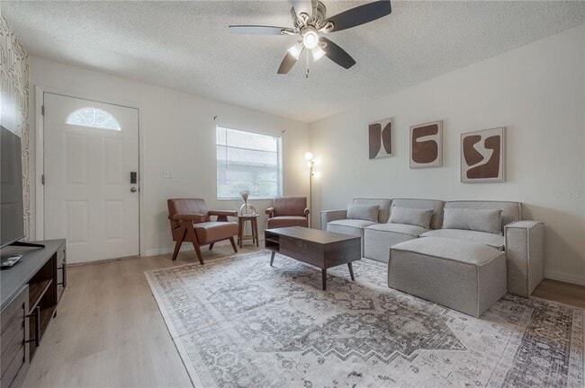 Photo - 6908 S MacDill Ave