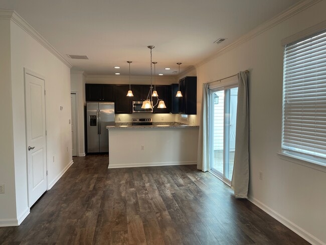 Photo - 1685 Halesworth Ln