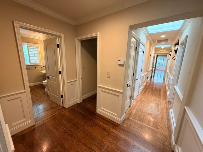 Photo - 831 Columbia Dr